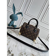 Louis Vuitton Speedy Trunk 20 Brown Monogram 20.5x16x11cm - 3