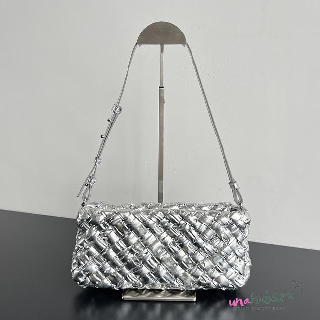 Bottega Veneta Kalimero Cha-Cha Shoulder Bag Silver 28.5x15x6cm - 1