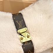 Louis Vuitton Pochette Mia Shearling 22x14.5x8cm - 2