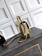 Chanel Flap Bag Top Handle Gold Patent 18x4.5x13cm - 3