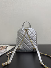 Chanel 25k Backpack Silver Lambskin 22x22.5x8.5cm - 2