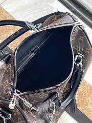 louis Vuitton Speedy Soft 30 Dark - 4