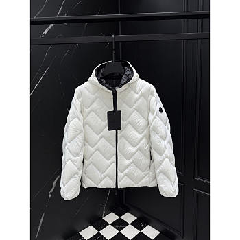 Moncler Bimont Hooded Wavequilted Short Down Jacket White