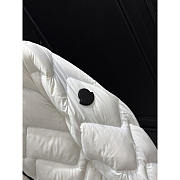 Moncler Bimont Hooded Wavequilted Short Down Jacket White - 3