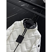 Moncler Bimont Hooded Wavequilted Short Down Jacket White - 2