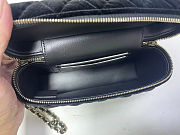 Chanel Vanity bag with strap Velvet Gold Black 19x14x5cm - 4