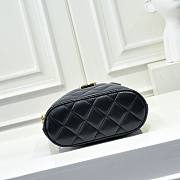 Chanel Clutch with strap Black Suede 18x17x6cm - 5