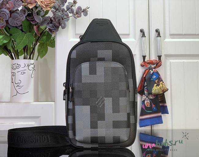 Louis Vuitton Avenue Slingbag Black 33x16x5.7cm - 1