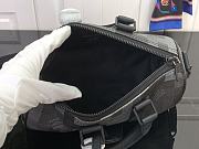 Louis Vuitton Keepall Bandoulière 25 Black 25x15x11cm - 5