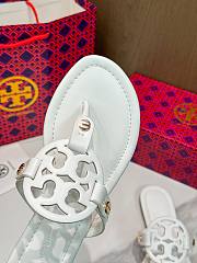 Tory Burch Miller sandalias - White Sandals & Flip Flops - 3