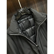 Moncler Bere Short Down Jacket In Black - 4