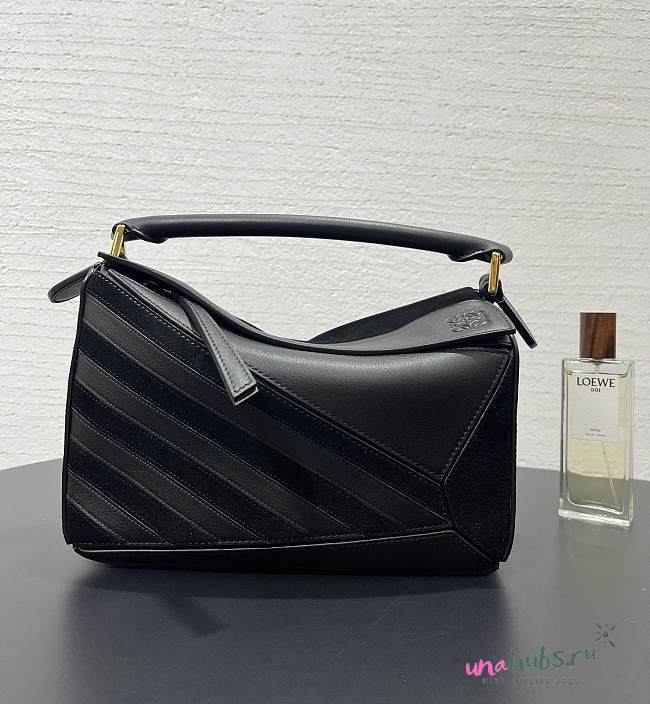 Loewe Puzzle Small leather and suede Black tote bag 24x10.5x16cm - 1