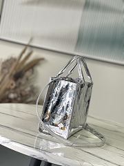 Louis Vuitton Onthego PM Silver 25x11.5x19cm - 3