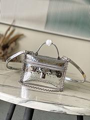 Louis Vuitton Vanity Chain Pouch Silver 19x6.5x11.5cm - 1