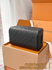 Louis Vuitton Dopp Kit Black 28x16.5x15cm - 5