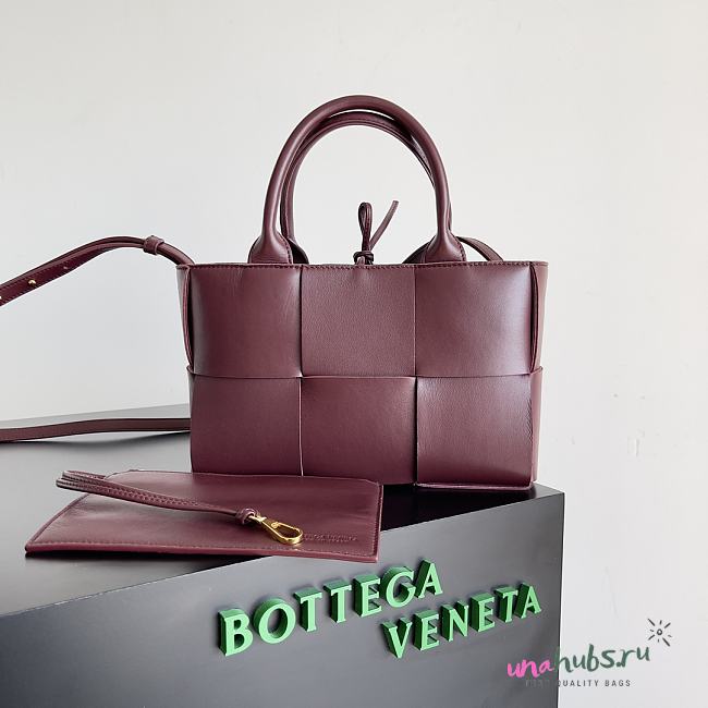 Bottega Veneta Small Candy Arco Wine Tote Bag 25x16x8cm - 1