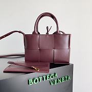 Bottega Veneta Small Candy Arco Wine Tote Bag 25x16x8cm - 1