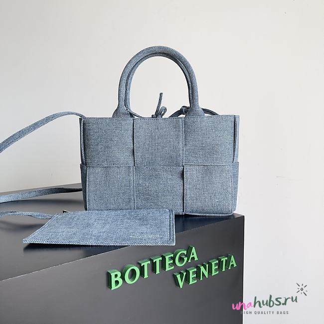 Bottega Veneta Small Candy Arco Denim Tote Bag 25x16x8cm - 1