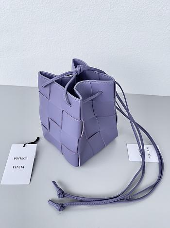 Bottega Veneta Small Cassette Bucket Bag Purple 18x14x14cm