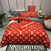 Louis Vuitton x Supreme In Signature Red Monogram Bedding Set - 1