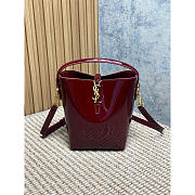YSL Le 37 Small Bucket Bag In Patent Leather Burgundy 20x17x13cm - 1