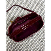 YSL Le 37 Small Bucket Bag In Patent Leather Burgundy 20x17x13cm - 3