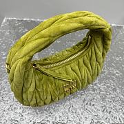 Miu Miu Wander matelassé suede bag green 20x17x6cm - 3