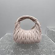 Miu Miu Wander matelassé suede bag light pink 20x17x6cm - 3