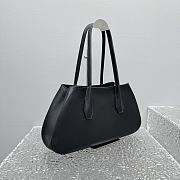 The Row Alger leather shoulder bag Black 39x18x10cm - 4