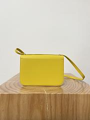 Loewe Goya leather shoulder bag in yellow 22.5x7.5x15cm - 2