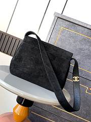 Chanel Flap Bag Vintage Black Suede 28x12.5x24cm - 2