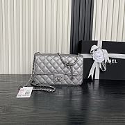 Chanel 25B Flap Bag Silver Caviar 23.5x7x14.5cm - 1