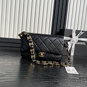Chanel Flap Bag Black Lambskin Gold 26x17x8cm - 1