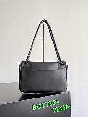Bottega Veneta Madison Bag Black 27x16x6cm - 4