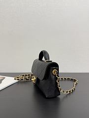 Chanel Flap Bag Black Caviar Gold 19.5x11.5x5cm - 2