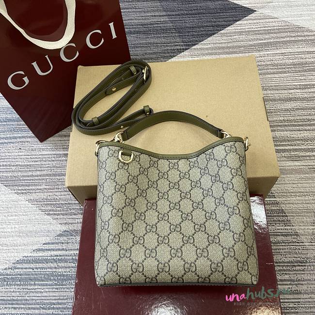 Gucci GG Emblem small bucket bag green 19x18x11cm - 1