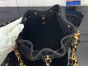 Louis Vuitton Coussin Bucket Coussin black 20x20x10cm - 3