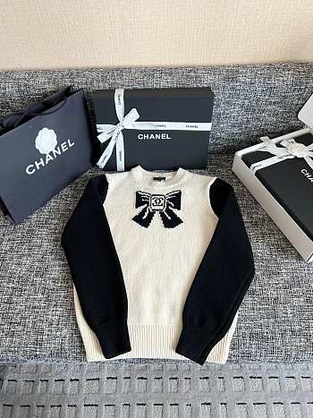 Chanel Black White Sweater
