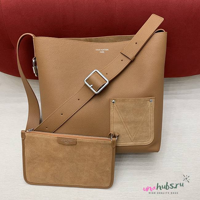 Louis Vuitton Verso Hobo H38 Tan 33x30x15.5cm - 1