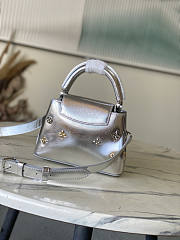 Louis Vuitton Mini Capucines Silver 21x14x8cm - 2