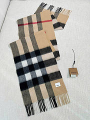 Burberry Scarf 200x36cm - 2