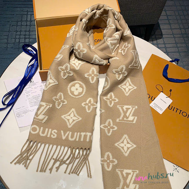 Louis Vuitton Scarf 34x200cm - 1