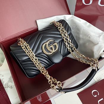 Gucci Marmont shoulder bag black new 23×14×6cm