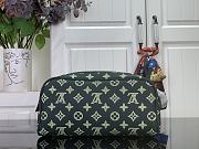 Louis Vuitton Dopp Kit Green 28x16.5x15cm - 3