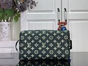 Louis Vuitton Dopp Kit Green 28x16.5x15cm - 4