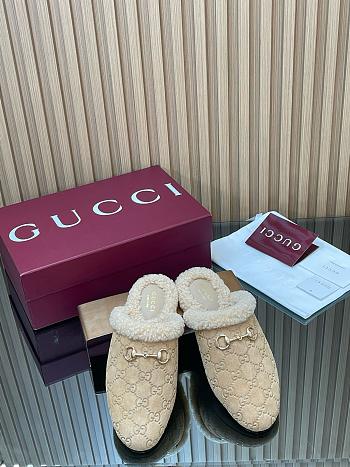 Gucci mule with Horsebit beige suede 