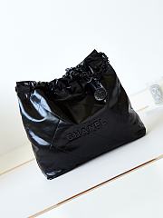 Chanel Large 22 Handbag Black 42x39x8cm - 1