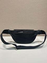 Prada leather-trim Belt Bag 18x15x5cm - 4