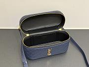 YSL Gaby vanity bag lambskin in Blue 18x11x6.5cm - 2