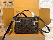 Louis Vuitton Vanity Chain Pouch Monogram 19x11.5x6.5cm - 5